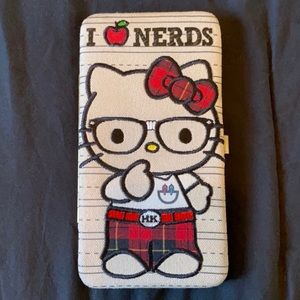 Hello Kitty Nerd Wallet